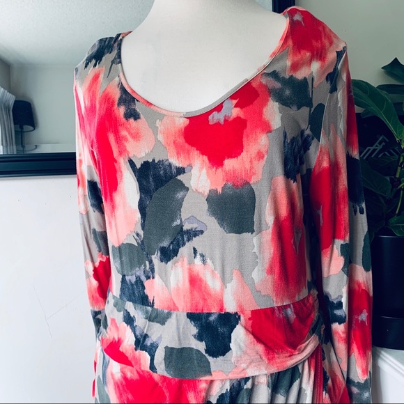 ASOS Plus Size Floral Dress - Picture 2 of 3